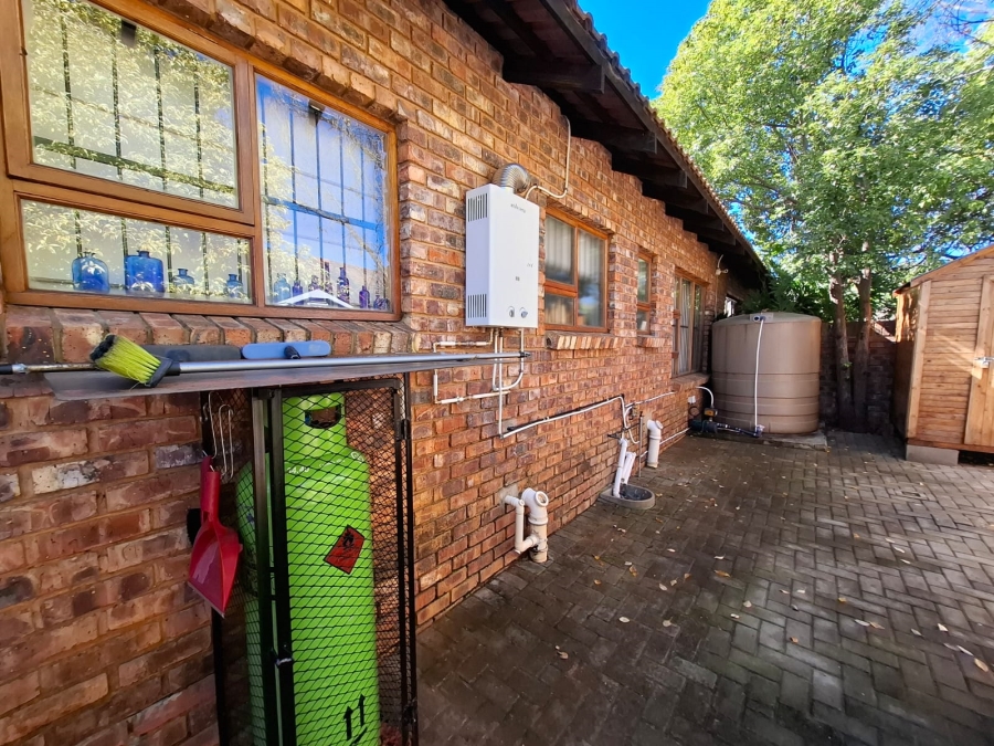 3 Bedroom Property for Sale in Langenhovenpark Free State